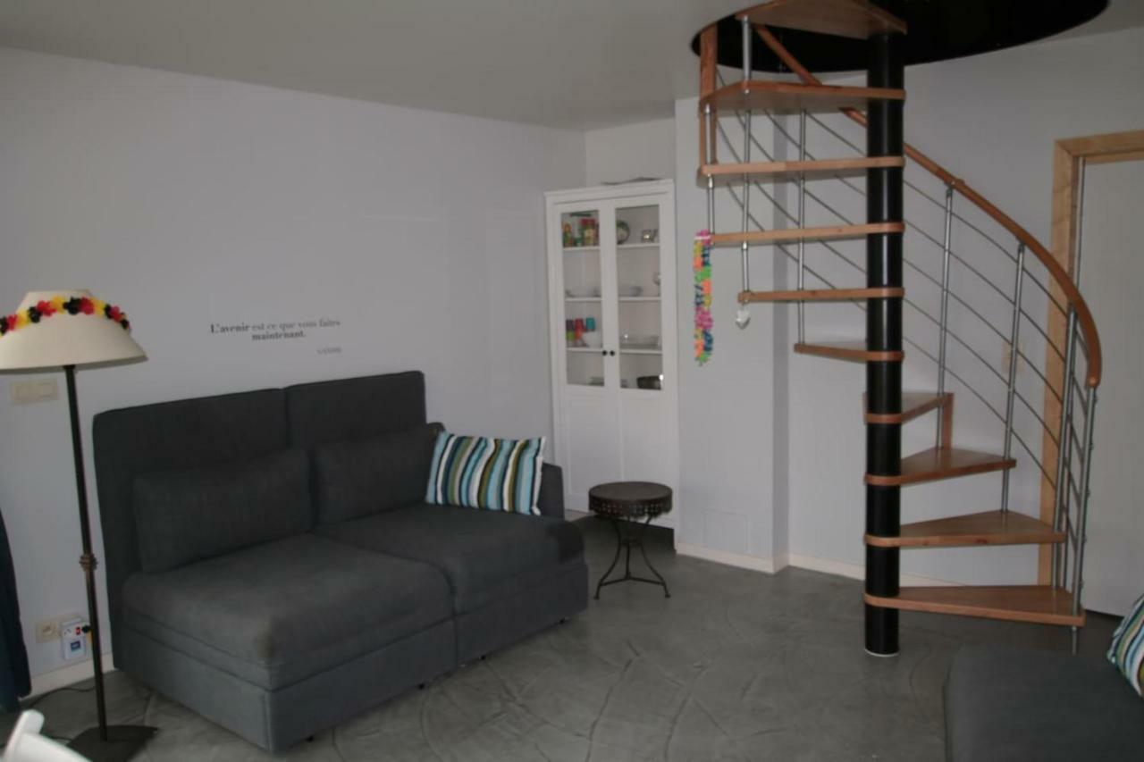 Studio Confortable A La Campagne Et Proche De La Ville Walhain-Saint-Paul Ngoại thất bức ảnh